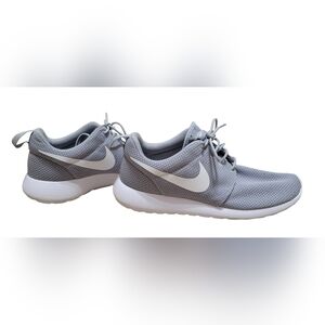 Nike Roshe One Running shoes